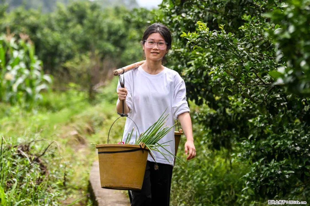 全网追的“扁担女孩”，找了一份暑假工，时薪12元 - 宣城生活资讯 - 宣城28生活网 xuancheng.28life.com