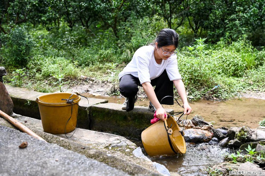 全网追的“扁担女孩”，找了一份暑假工，时薪12元 - 宣城生活资讯 - 宣城28生活网 xuancheng.28life.com